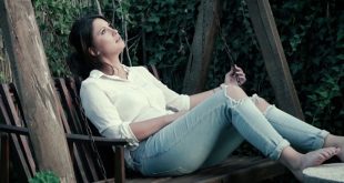 Видео | По речиси 10 години пауза, Анета Мицова со нова песна и спот